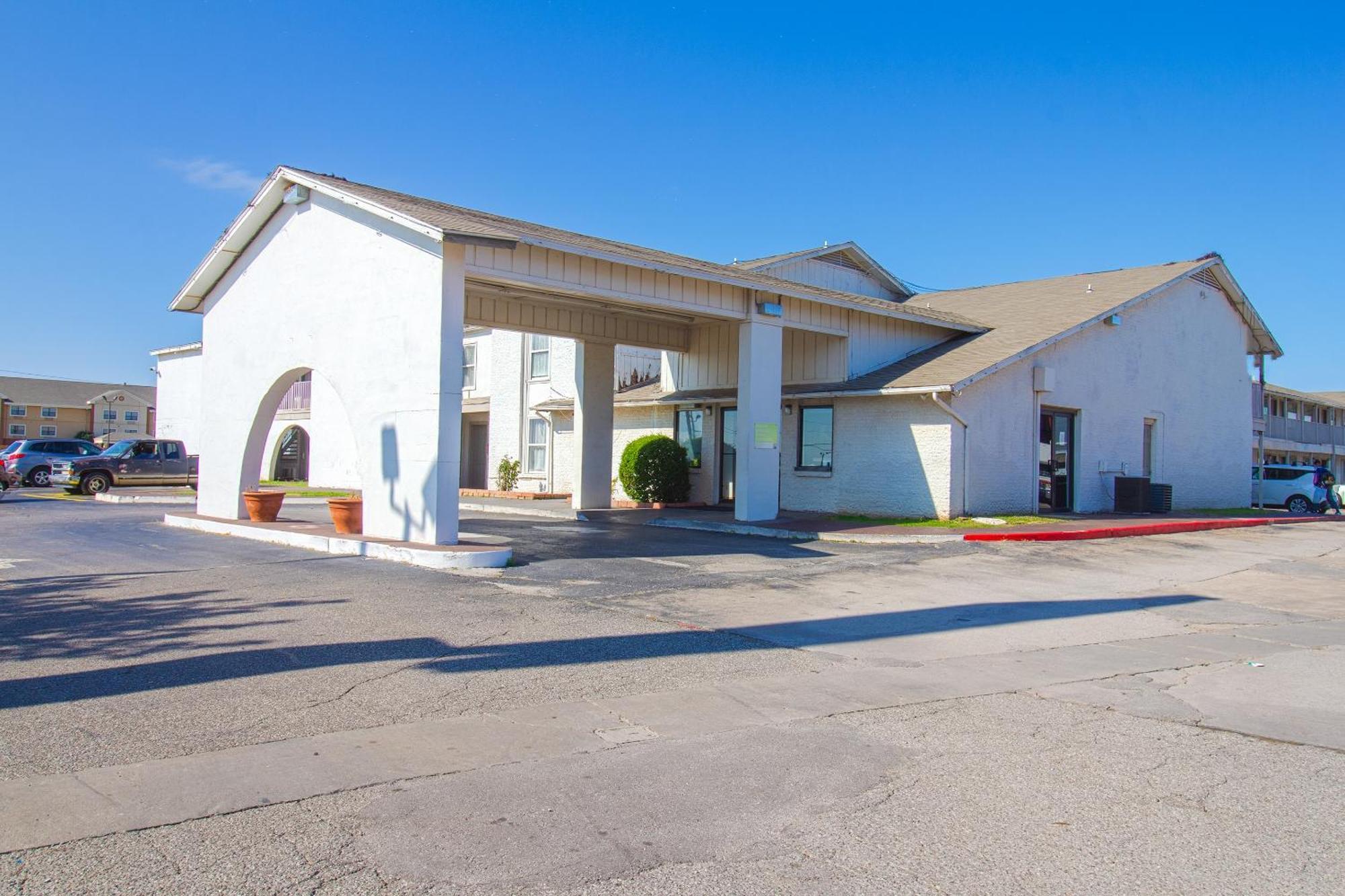 Studio Inn Extended Stay Oklahoma City Airport By Oyo Ngoại thất bức ảnh