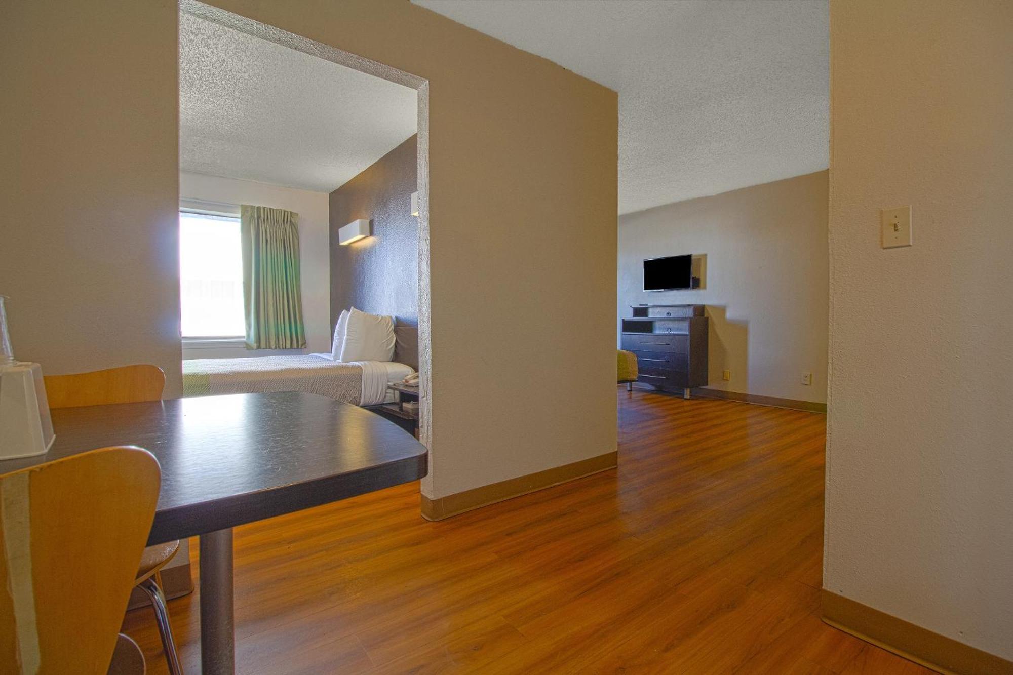 Studio Inn Extended Stay Oklahoma City Airport By Oyo Ngoại thất bức ảnh